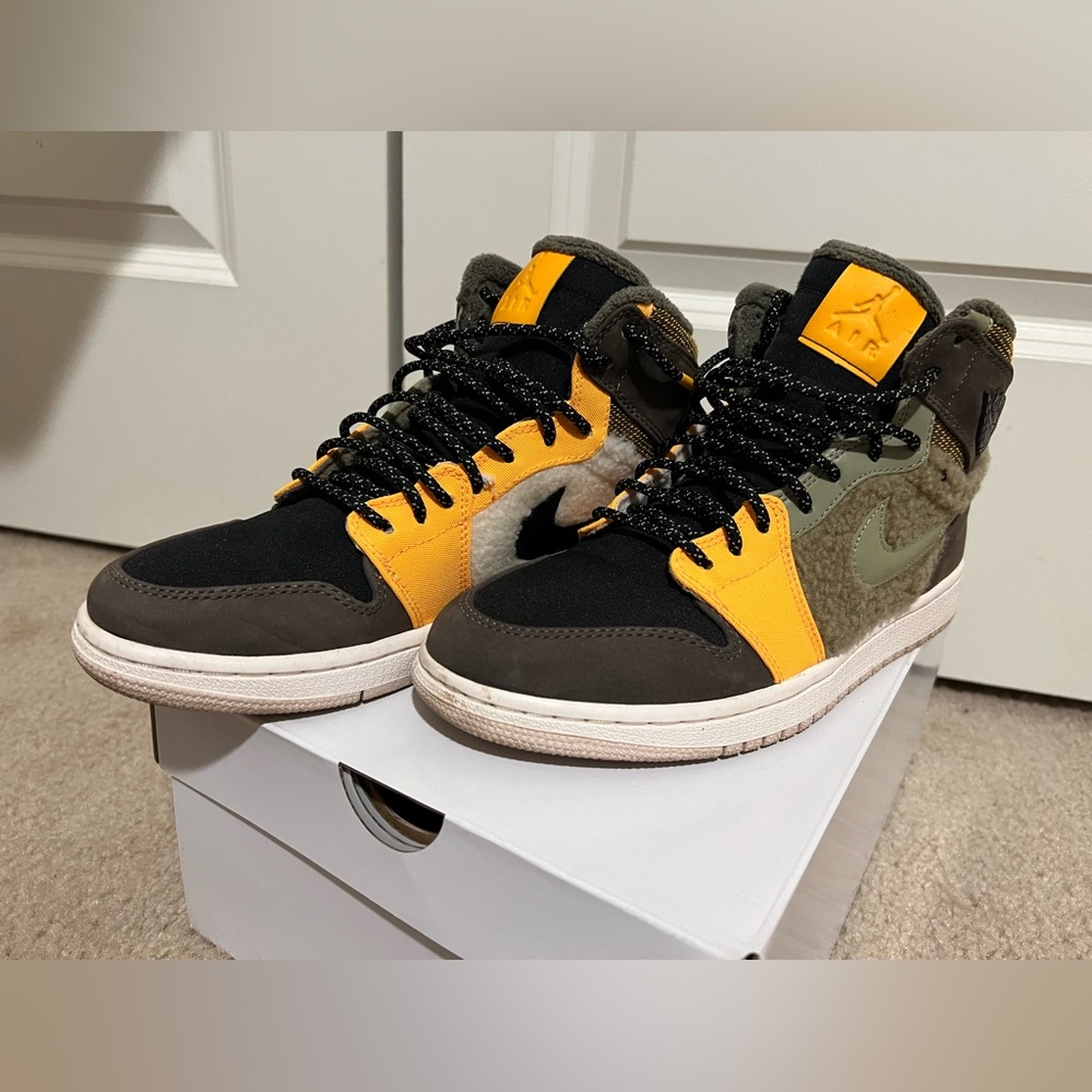 Women Air Jordan retro 1